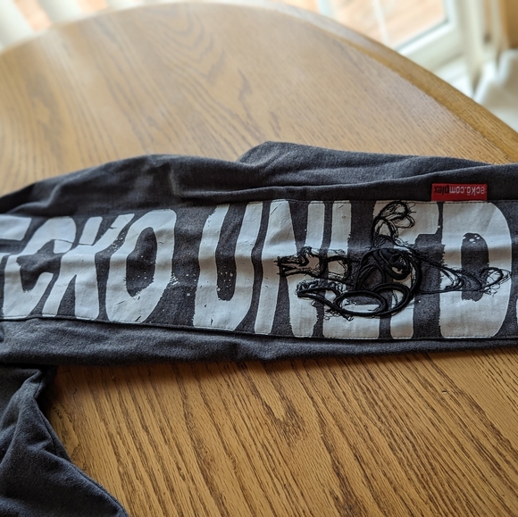 Gently worn Men's sweat shirt - Picture 3 of 7